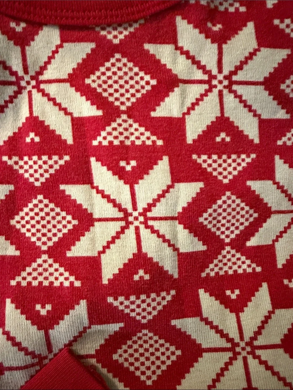 Hanna Anderson Swedish holiday Cotton Pajama Set.